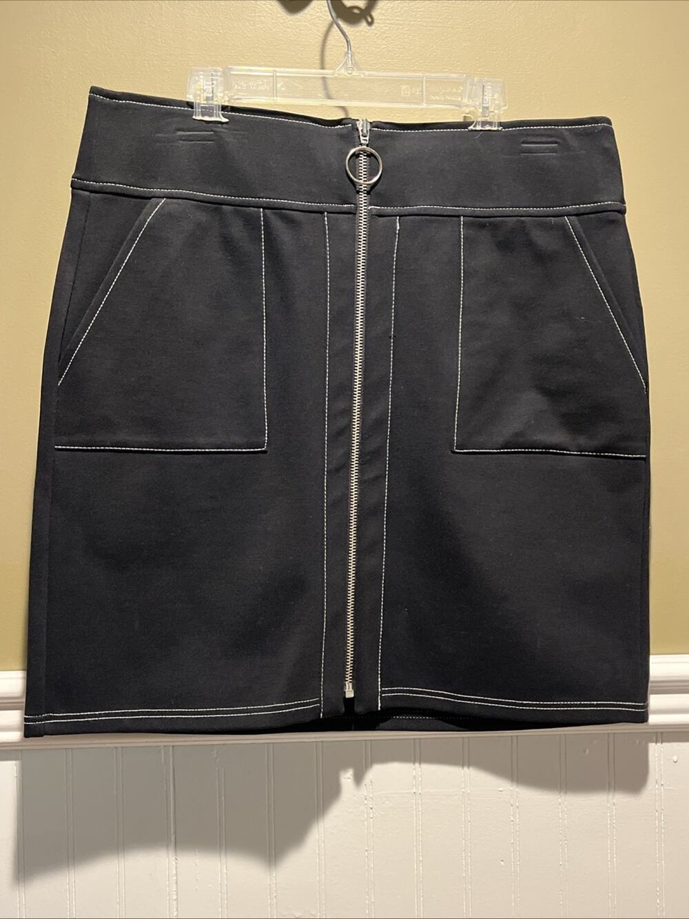 INC International Concepts Black Mini Skirt M Front Zip Contrast Stitch NWOT